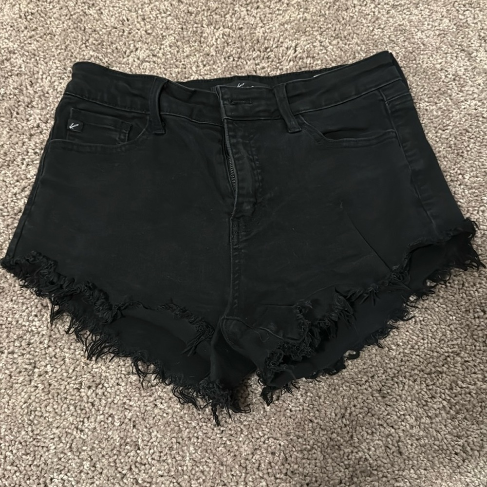 Kancun Distressed Shorts